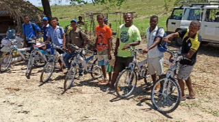 Ressource : Les Paysans Relais // The Model Farmers